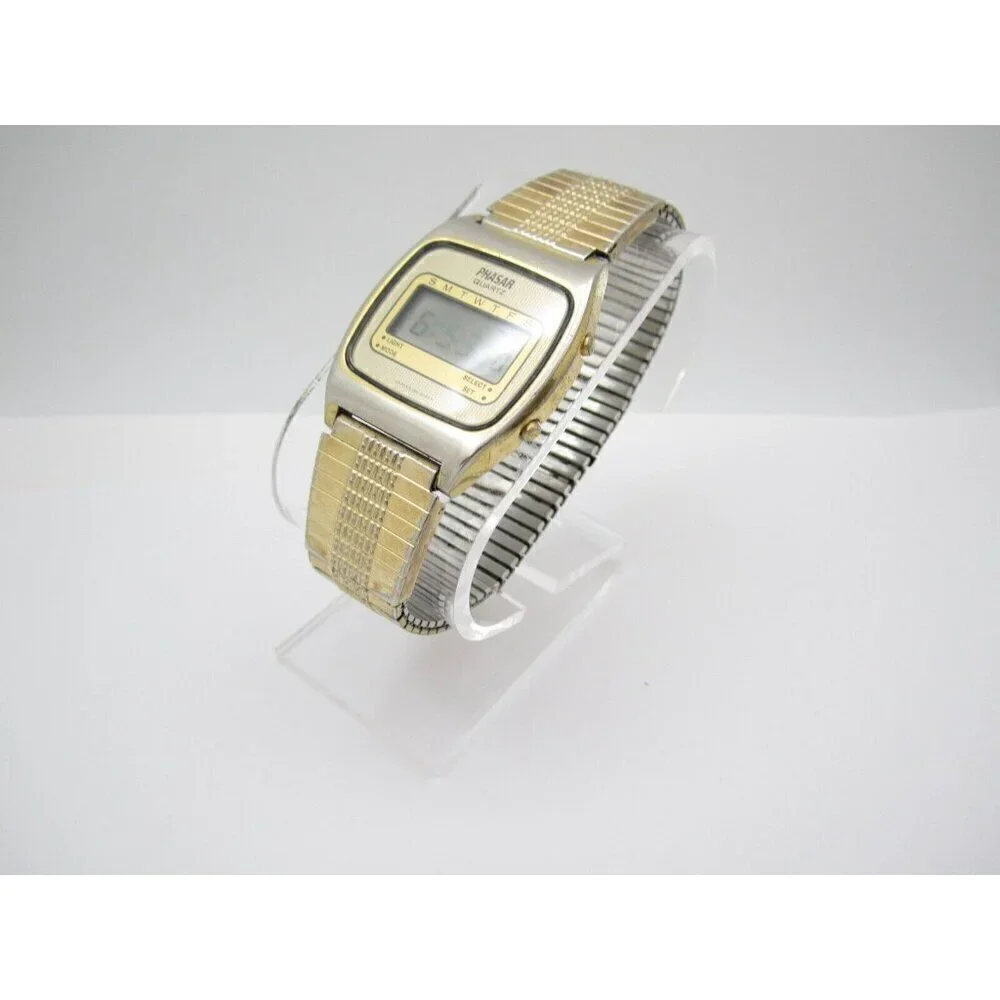 Vintage‎ Men's Phasar Quartz WR 32mm Digital Round Watch (H75) 
